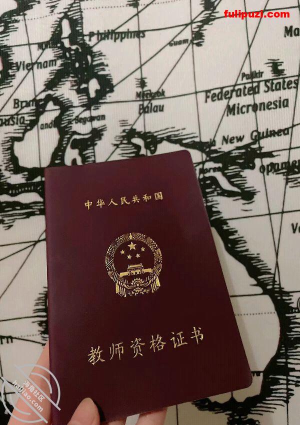 海角色妈【教师母亲萍姐】勾引儿子乱伦全集 教师母亲当儿子女朋友面与儿子偷情【240P+11V/4.98G】