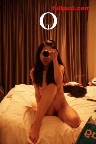 稀有！闷骚气质少妇omnibusrrr推特+tumblr大尺度露脸自拍合集【525P+3V/90M】
