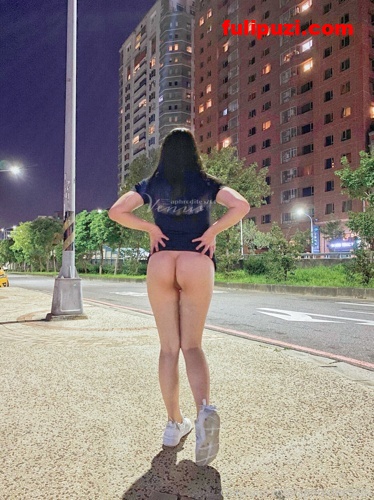 Onlyfans@aphrodite5201反差婊原版无水印户外露出合集[615P+66V/2.32G]