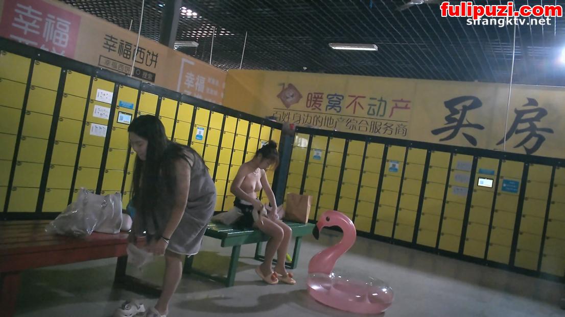 大神潜入某水上乐园偷拍合集 环肥燕瘦各类美女映入眼帘【30V/30.6G】
