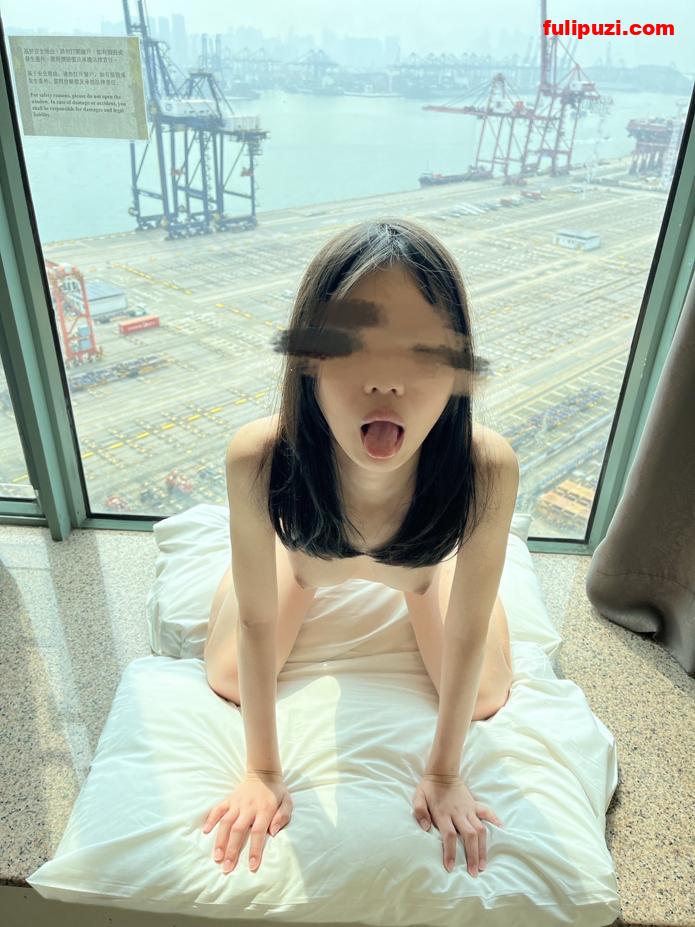 推特S向男友【caihuaxiaothief】把女友毫无尊严人尽可夫的下贱母狗火车上吃鸡巴【178P+10V/83M】