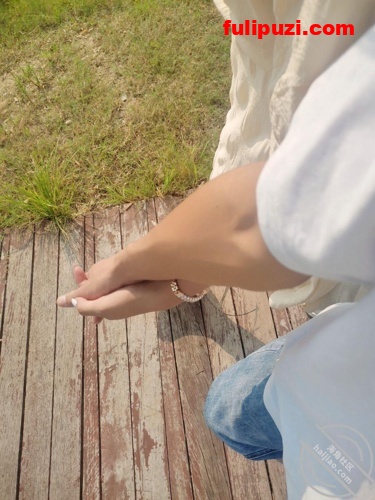 海角【我的龙凤胎妹妹】乱伦全集 小别胜新婚用精液教妹妹做女人【204P+5V/1.1G】