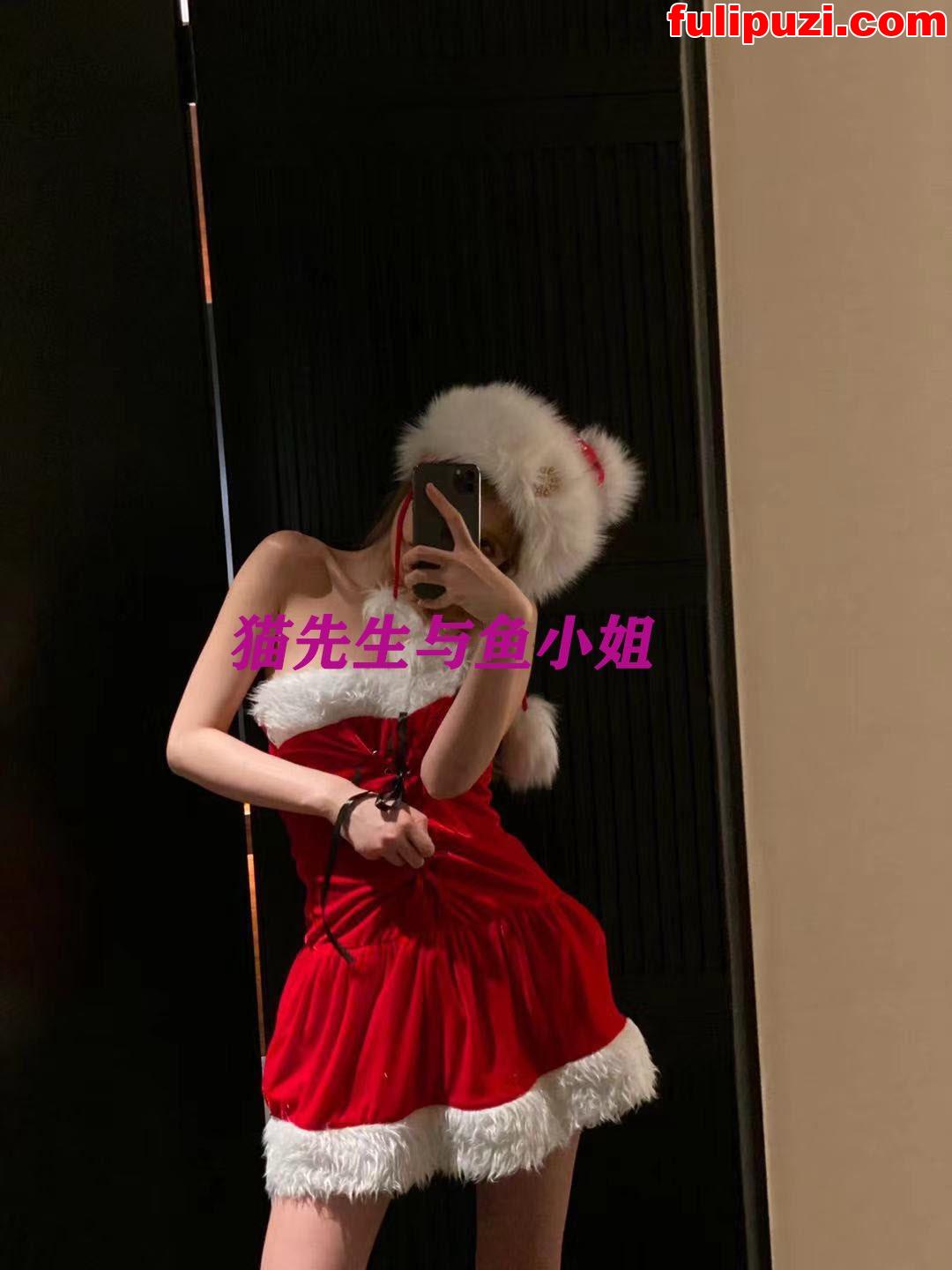 推特大神【会喷水的蓝鲸鱼】调教女友合集 达成6男一女多人运动&地铁全裸&外地寄养30天【257P+405V/1.13G】