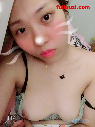 反差美女刘娅婷大尺度日常撩骚视图泄密流出【506P+1V/692MB】