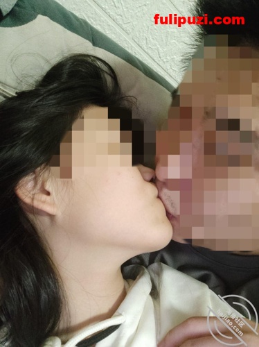 海角大神和白虎女儿婷宝超强乱伦 女儿口交闺蜜玩弄她的蜜穴【620P+71V/10.4G】