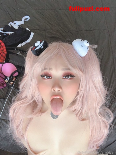 Onlyfans网红@ambiiyah合集 高潮反差脸这表情有谁扛得住！【1255P+234V/19.3G】