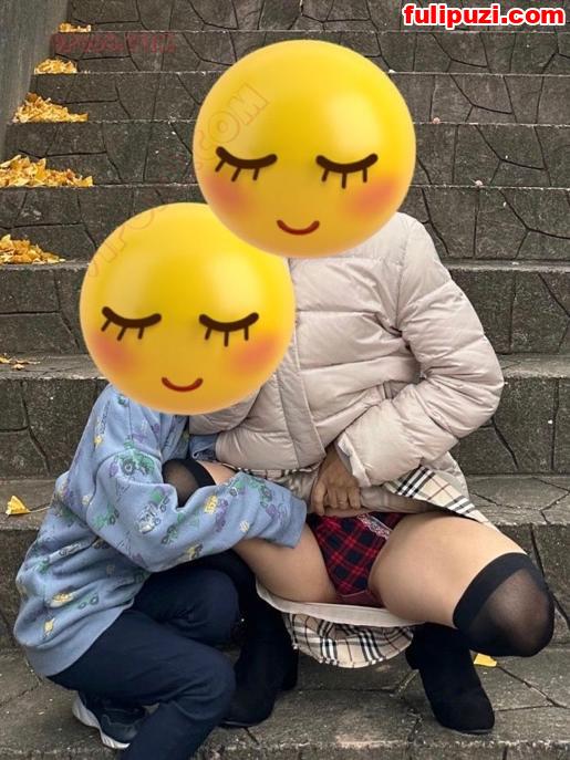 91淫妇【shou1247185303】逆天自拍 和宝贝儿子户外亲密羞耻私拍【166P/17M】