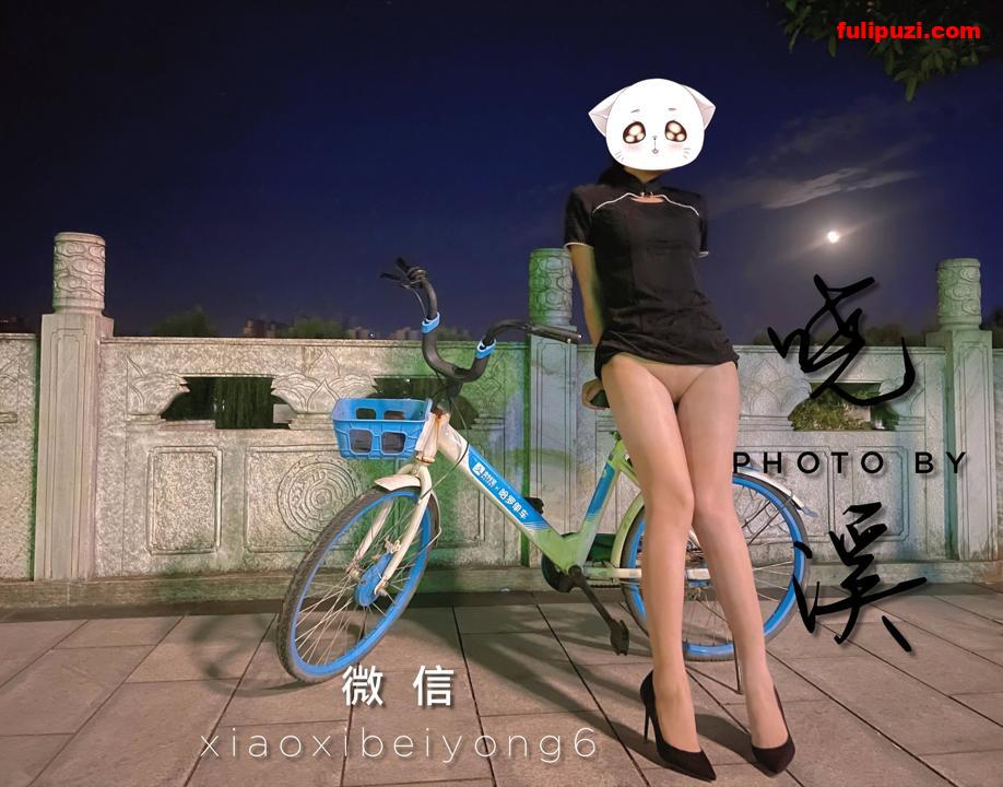 御姐风福利姬【哓溪老师】推特福利 林中大哥身后透视丝袜大胆露出【397P+44V/215M】