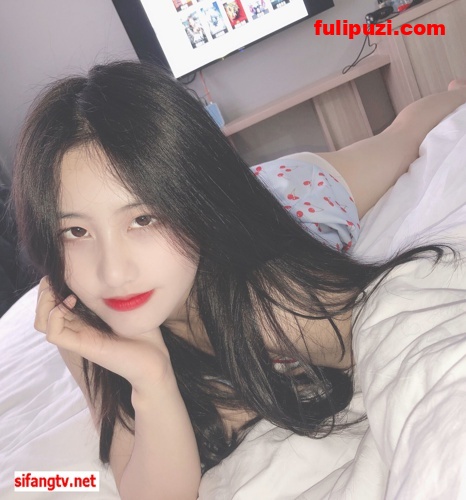 极品泄密！杭州西湖区高颜值李苗苗图影流出 完美蜜桃臀无套后入【46P+5V/1.18G】