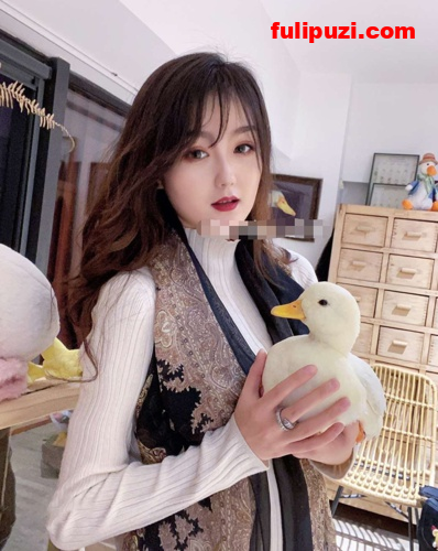 ❤男友泄密❤❤陕西美女被无良男友泄密私拍流出【23P+2V/1.04G】