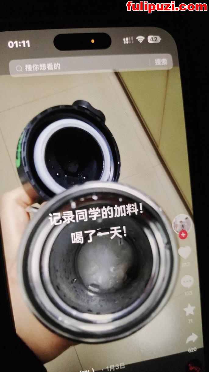 精品电报群【恋物癖加料聚集地】 各种变态老哥整活大会【1488P+321V/4.78G】