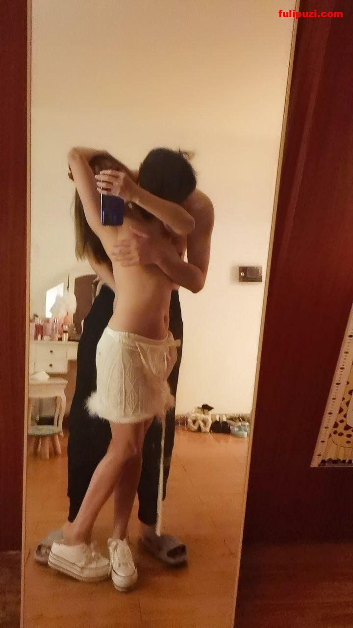 那些年出差操过的鸡系列第三期 后入爆操神似周雨彤的小姐姐【331P+353V/5.18G】