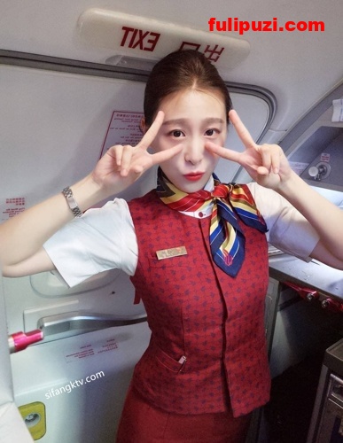 真实空姐稀缺航空三部曲 2021各大航空美丽空姐不与人知的真实反差【44P+288V/4.34G】