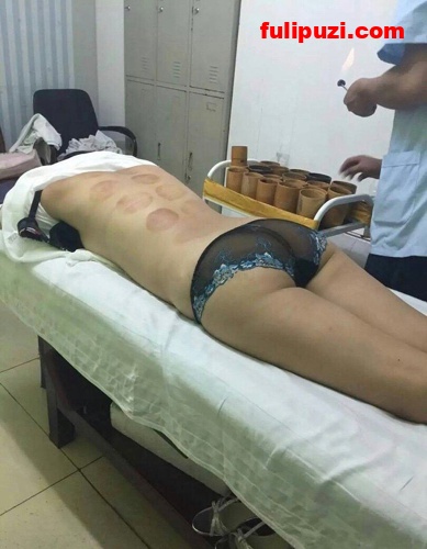经典空姐飞机露奶！ 各种良家少妇小姐姐家庭自拍偷拍精选合集【410P+79V/527M】