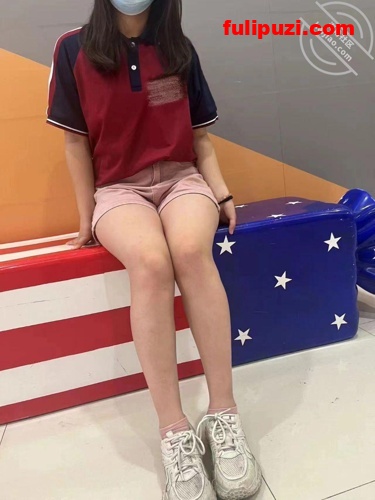 海角魔都退役军人搞到房东高中女儿 情人节相拥舌吻直接欣怡给操喷了【158P+5V/1G】
