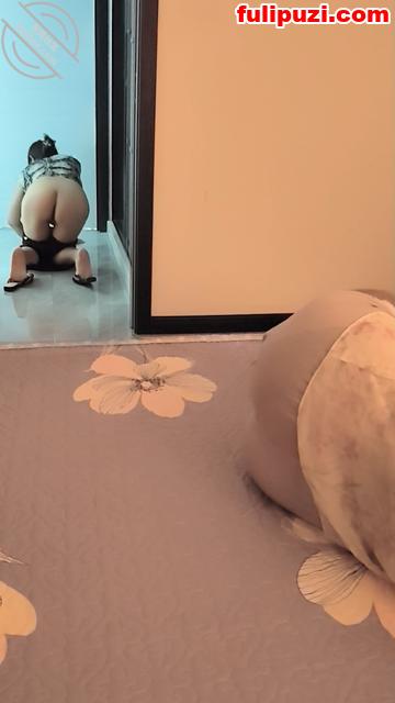 海角【相依为命的母子】乱伦合集后续 和妈妈在小姨背后偷情妈妈最紧张的一次【83P+6V/1.1G】