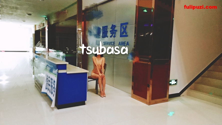 火车卧铺露美臀！大神tsubasa推特大尺度露出作品集【86P+3V/36M】