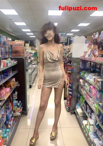 独家绝版资源！ 推特台湾极品女神【坏掉的天使】户外真空凸点露出诱惑自拍【117P/41M】