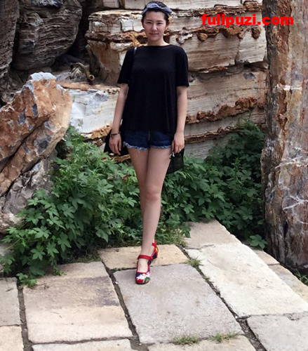 百度云泄密系列12-面相就很骚！大奶母狗王思琪玉男友性爱视图泄密【167P+2V/1.9G】