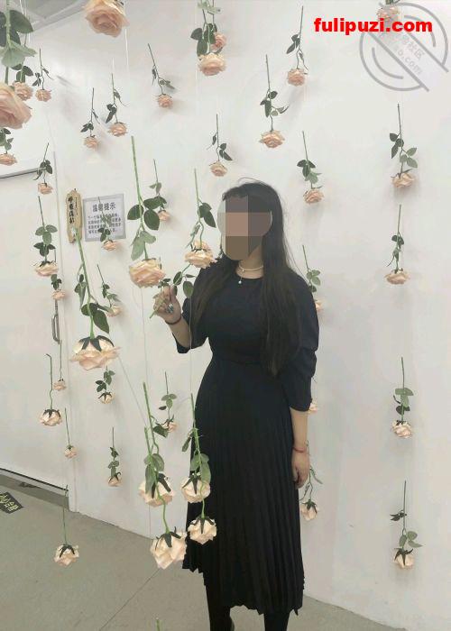 海角大神【亲大哥的骚逼老婆】乱伦全集 肏嫂子太用力避孕环都顶错位了【164P+7V/515M】