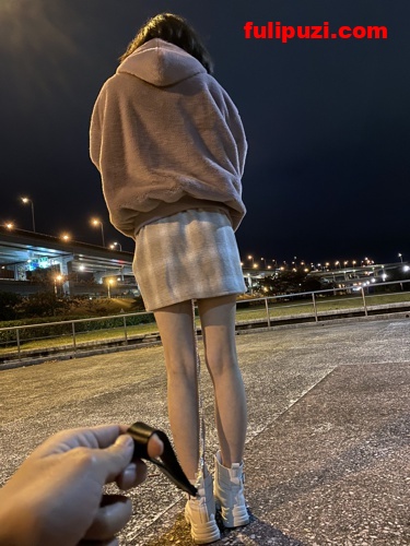 带着超长肛塞尾巴逛超市！ 推特尾巴女孩【tailgirl】羞耻肛塞调教露出【180P+52V/163M】