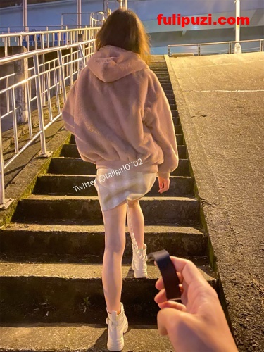 带着超长肛塞尾巴逛超市！ 推特尾巴女孩【tailgirl】羞耻肛塞调教露出【180P+52V/163M】