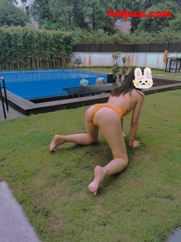 穿梅西队服超市露出！推特小鲸鱼夫妻人类高质量露出自拍视图集【1800P+340V/1.79G】