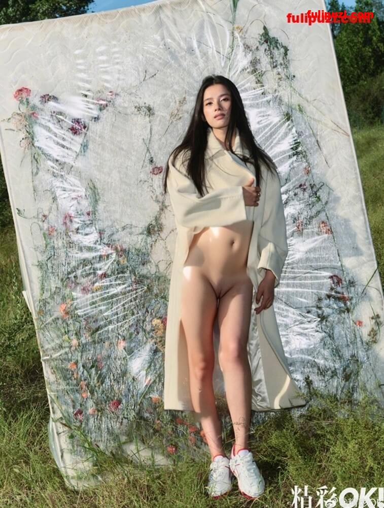 明星原图AI去衣换脸系列：张婧仪【35P/149M】
