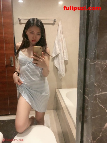 百度云泄密流出极美少妇两个孩子的妈妈黄慧敏大尺度自拍视图【46P+1V/443M】