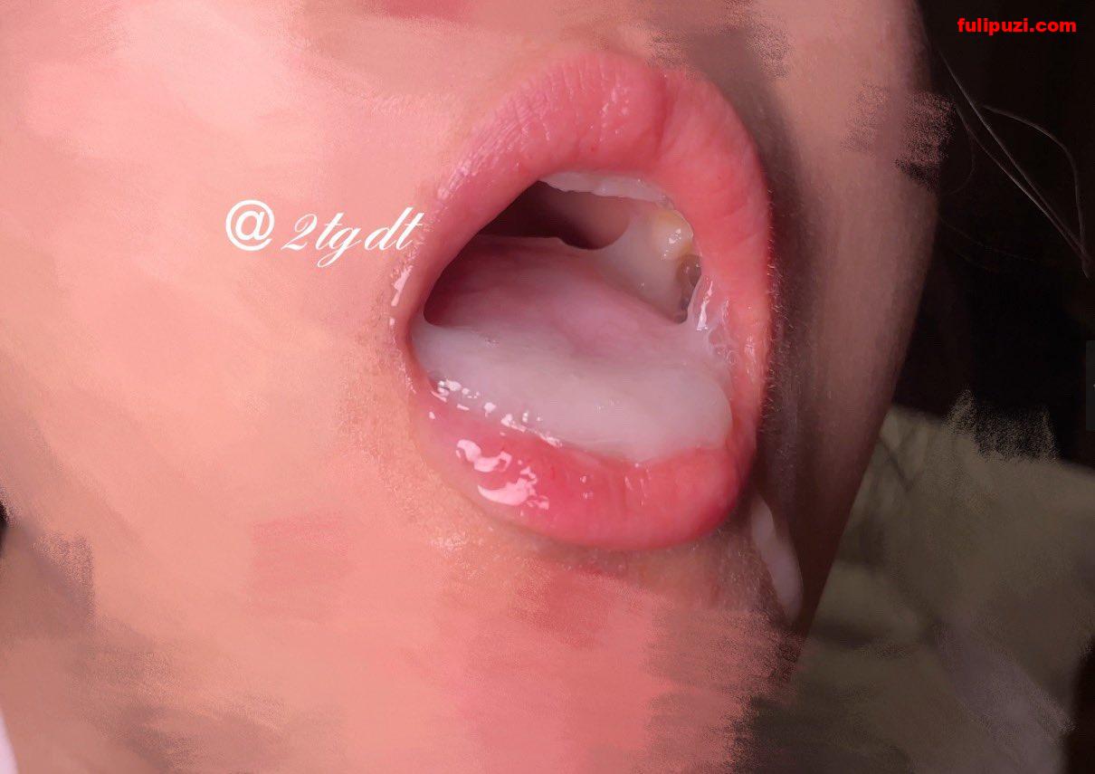 推特极品丝袜淫妻【2Tgdt】伺候老婆被各种玩 第一次被单男口爆喂老公吃掉 【192P+40V/4.65G】