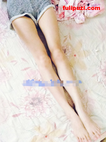 百度云泄密系列7-两个高质量美女学生+风骚少妇【720+3V/2.14G】