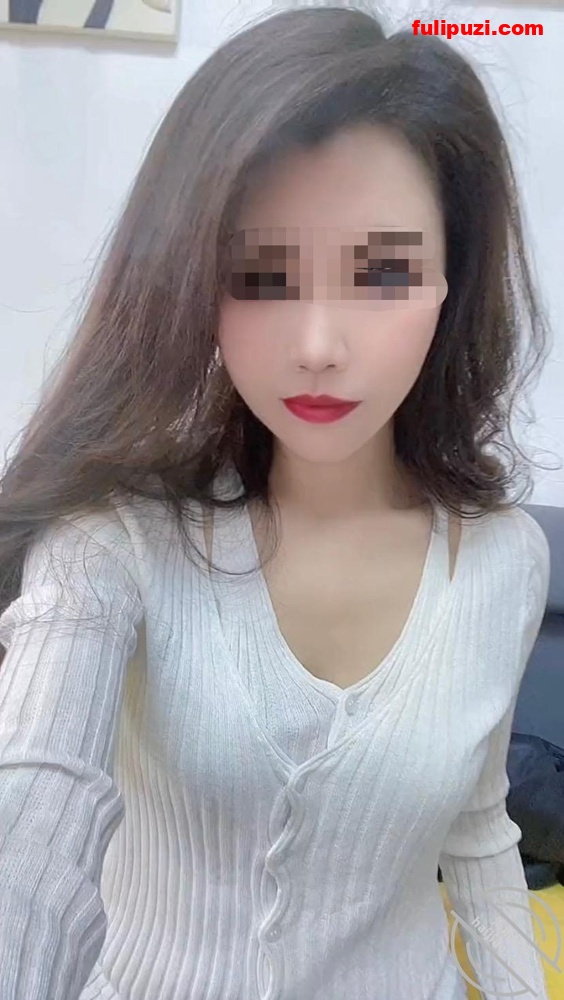 海角【偷尝嫂子的禁果】和美艳嫂子子乱伦 爸妈客厅看电视我在房间操嫂子【358P+9V/806M】
