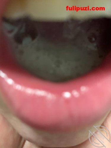收费论坛超强乱伦首发！拿下哺乳期的长腿丝袜嫂子！做爱喂奶颜射口暴毒龙吞精【1800P+89V/12G】