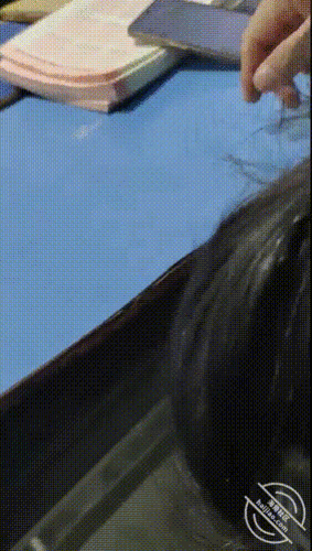 收费论坛超强乱伦首发！ 与骚逼教师大姨子乱伦放在课桌上操在歌厅家人前猥亵【209P+22V/1.55G】