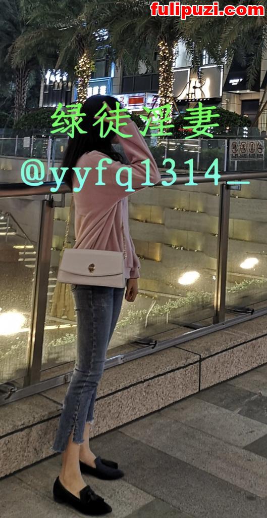 推特反差教师人妻【绿徒淫妻】绝版福利 长腿娇妻在婚床上被剃毛玩弄【130P+24V/186M】