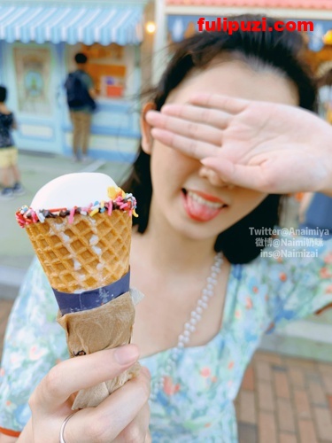 网红女神Naimi奶咪推特小视频+图片合集 各种裸舞反差照诱惑你的鸡儿【315P+52V/217M】