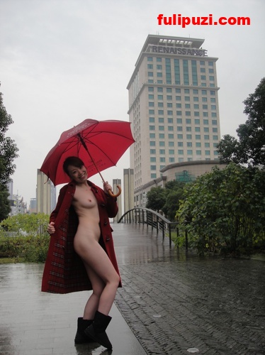 经典系列：我愿称之为爱笑姐！上海人妻各种场合微笑露出，及其享受【130P/53M】
