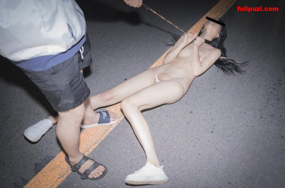 推特母狗【Tong_Tongbaby】超强调教合集 户外全裸露出遛狗&一张嘴单挑三根禸棒【478P+113V/318M】