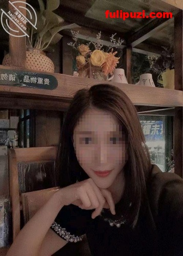 海角大神和公务员亲姐姐乱伦 道具调教姐姐暴射喷到鼻孔里【230P+6V/922M】