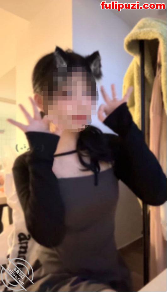 海角【D罩杯的一线天女儿】乱伦合集 侵犯大奶女儿的幽灵娘服装敏感的一碰就叫【205P+9V/1.34G】