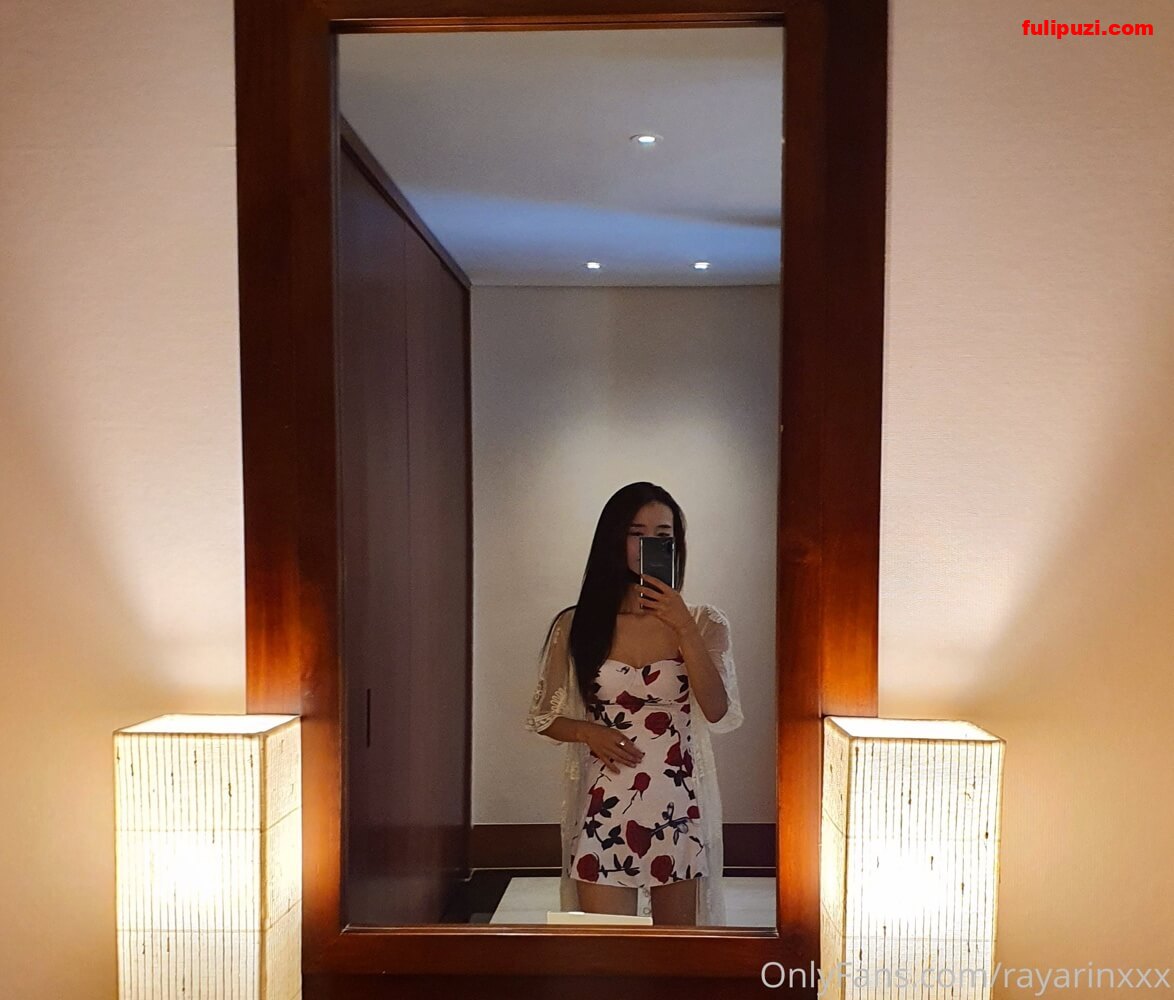 OnlyFans韩国淫乱夫妇rayarin纯绿男友邀请朋友来干长腿精厕女友各种玩【15P+50V/13.7G】