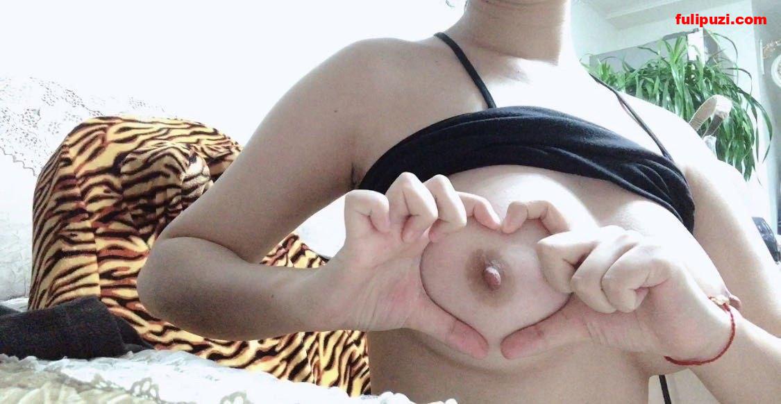 终极露脸反差学生妹！又圆又白天然极品大奶美眉【林子祎】定制私拍自慰揉奶【226P+117V/469M】