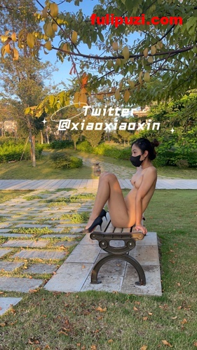 超市一分钟全裸露出谁与争锋！ 新晋露出女神小小星推特福利视图【50V+23P/235M】