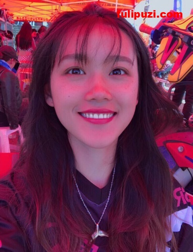 tumblr绝版系列：机车女神钟盛盛露脸福利自拍【42P+2V/23M】