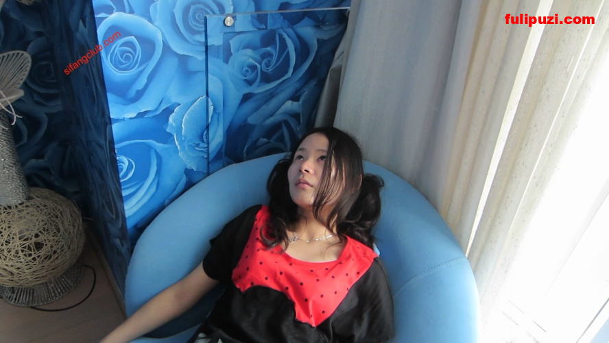 【高质量精品自拍】全部露脸！海王大叔与不同女友的约会性爱啪啪啪自拍【9V/8.7G】
