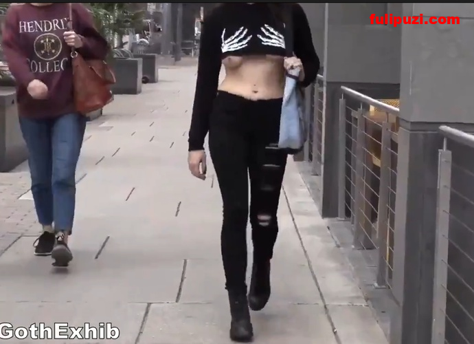 推特上超会玩的巴西华裔小姐姐小肥猫！各种公共场合人前当众暴露自己！【220V+43P/836M】