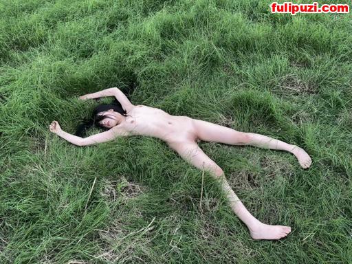 高颜值模特【molily07】推特大胆露脸大尺度人体摄影福利【178P+12V/69M】