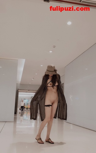 经典绝版！推特绝美人妻叫我嫂子大尺度自拍露出视图集【984P+151V/1.1G】