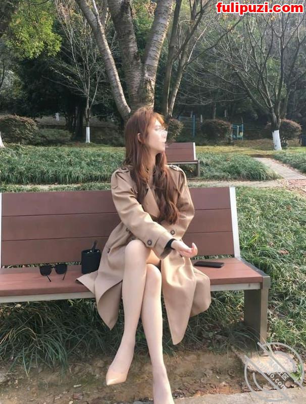 海角【姐弟一世情】和性感离异姐姐乱伦 情人节把姐姐操到高潮迭起高潮狂喷【228P+16V/4.32G】