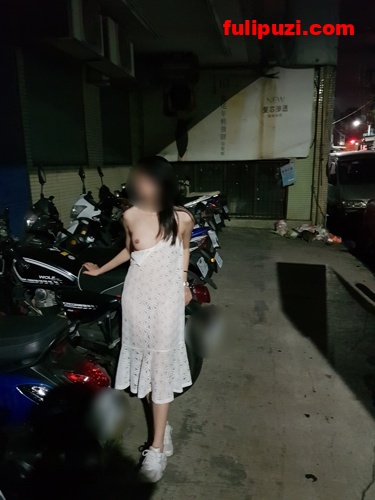 警局门口露出上新闻！Tumblr曾经很火的高学历台湾妹子nanamyslut完整版【440P+3V/107M】